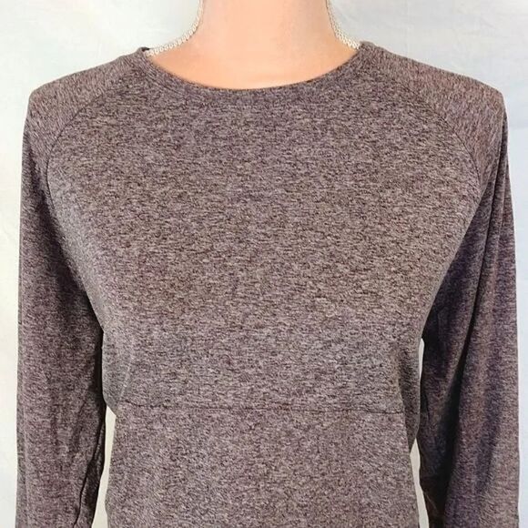 Tag Purple Inspire Long Sleeve Athletic Top with Thumb Holes Large NWOT - Picture 4 of 15